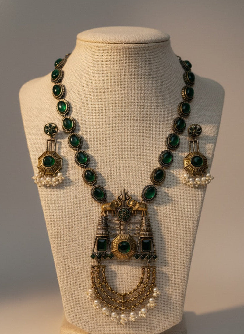 Rivaaz Temple Necklace Set with Pearls