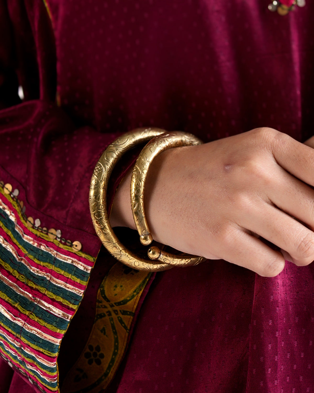 Tarini Chitai Embossed Brass Kada