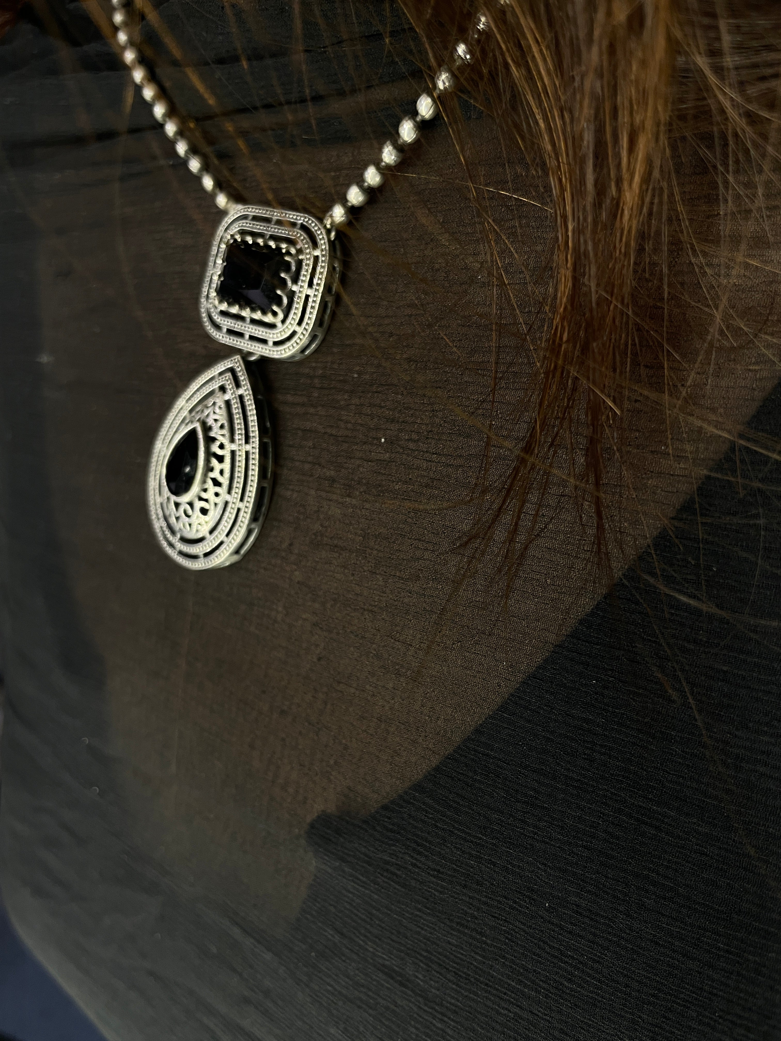 Gayatri Teardrop Pendant Necklace Set - Black