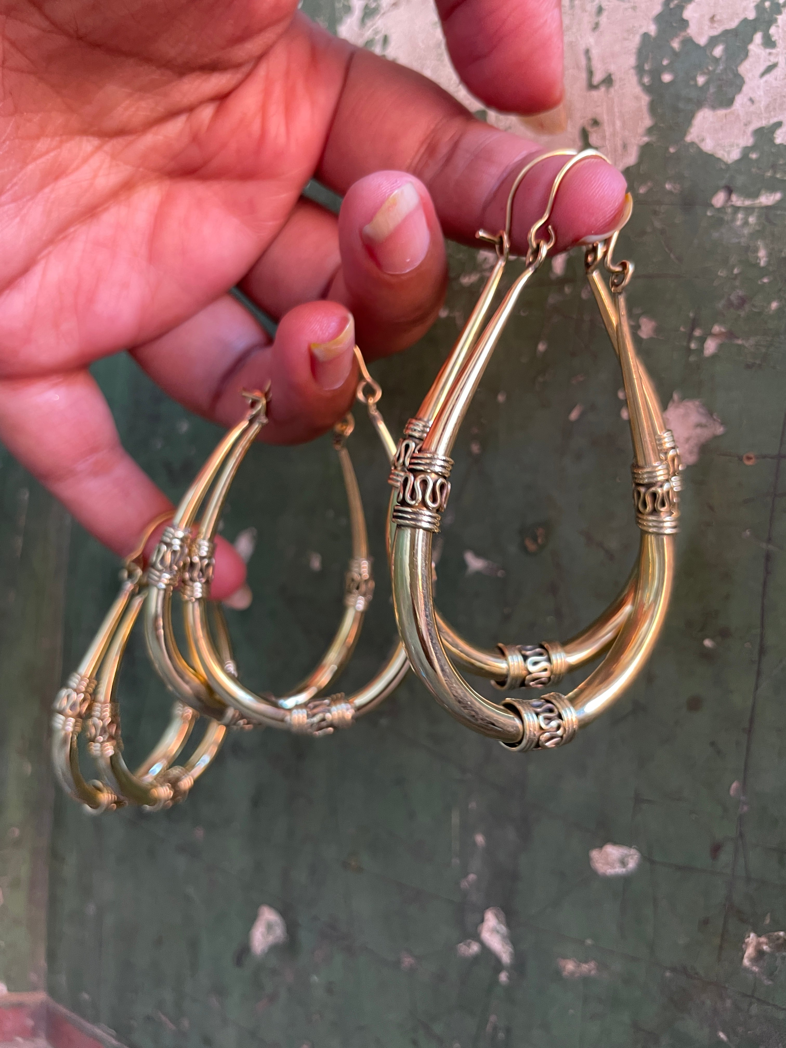 Maharani Hand-Moulded Brass Baali - Extra Large