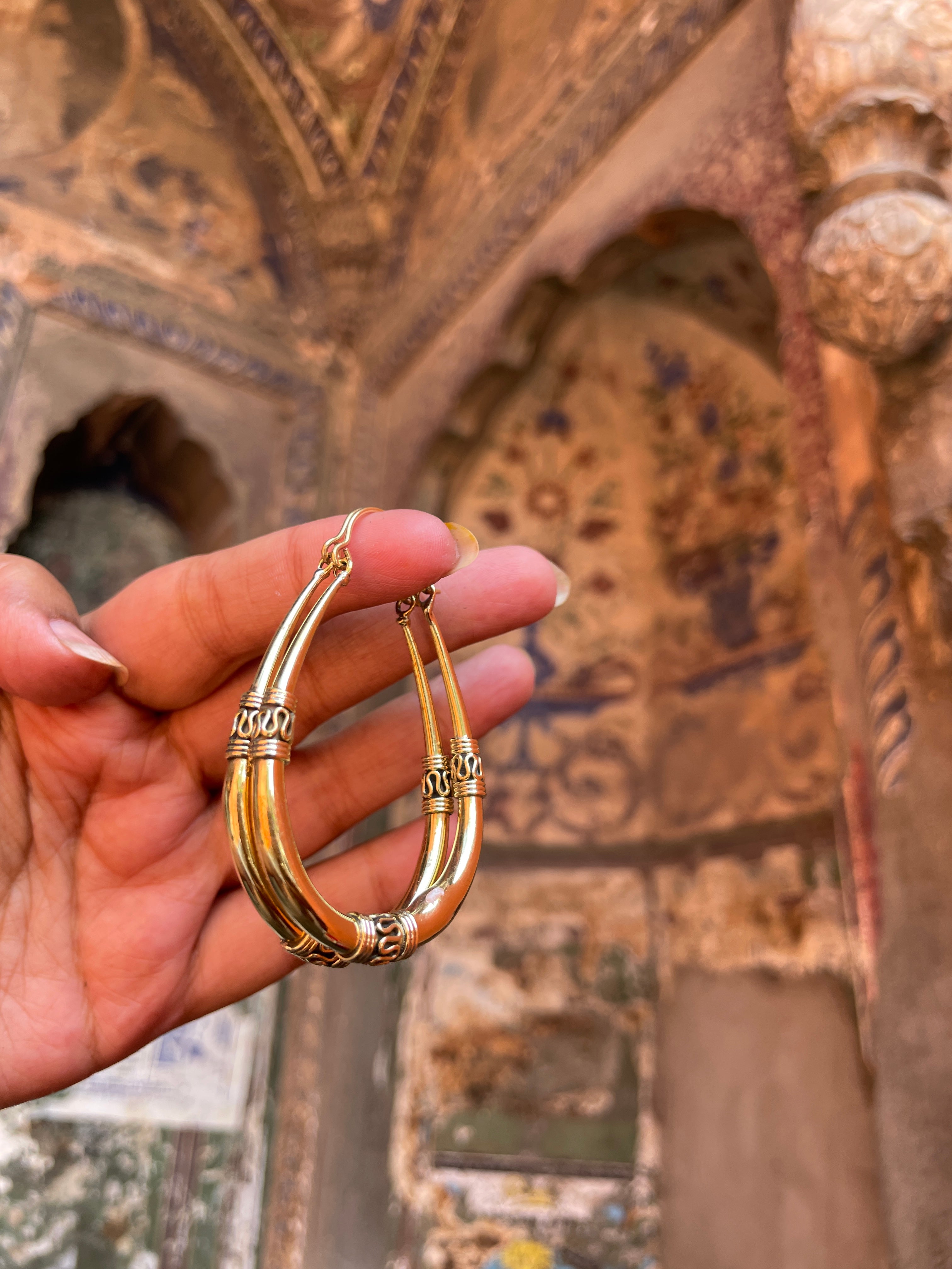 Maharani Hand-Moulded Brass Baali - Extra Large