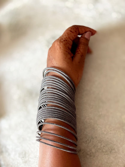 Makhmal Metal Bangle Set