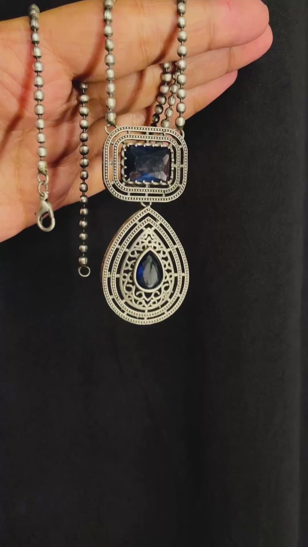 Gayatri Teardrop Pendant Necklace Set - Royal Blue